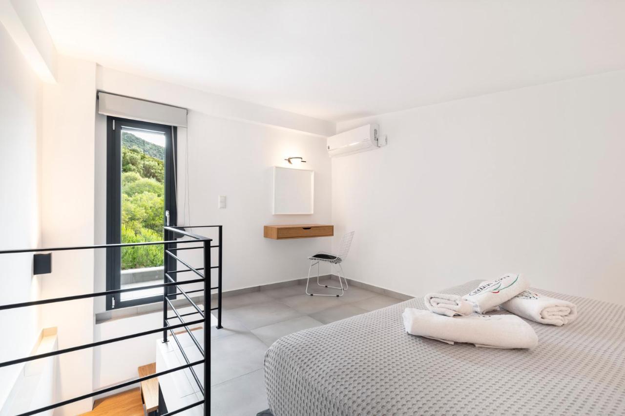Cove Suites Nea Iraklitsa Esterno foto