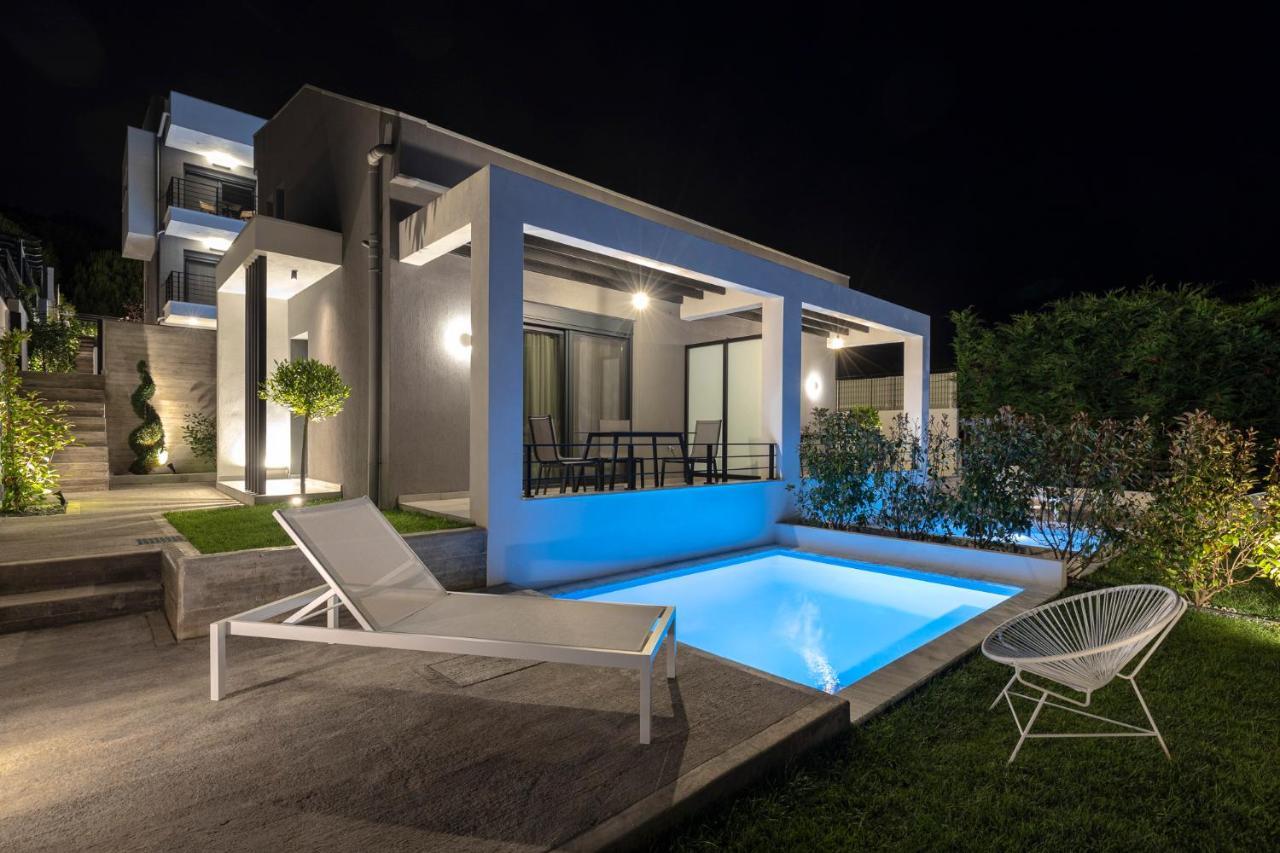 Cove Suites Nea Iraklitsa Esterno foto