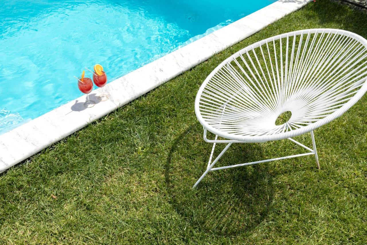 Cove Suites Nea Iraklitsa Esterno foto