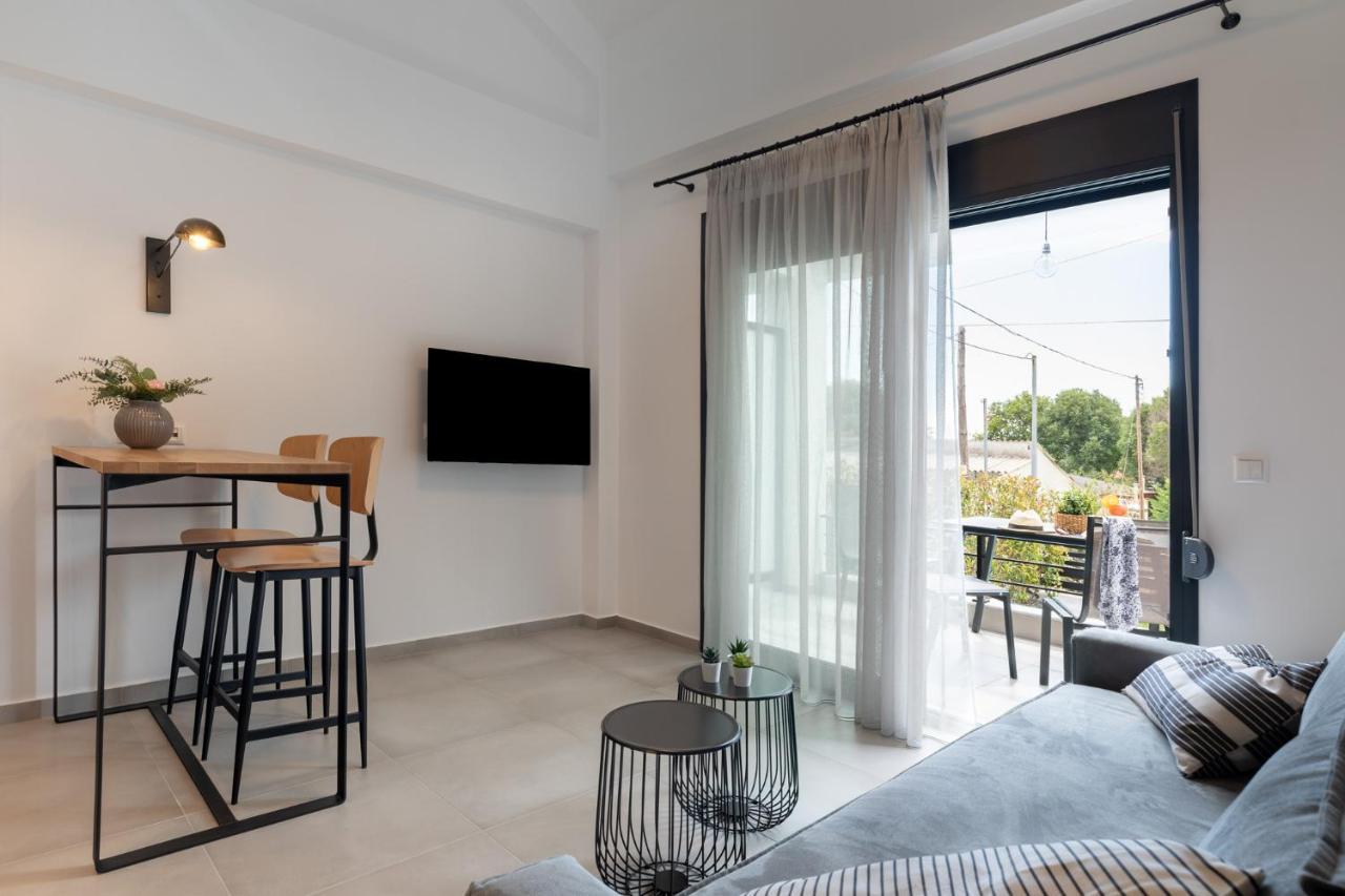 Cove Suites Nea Iraklitsa Esterno foto