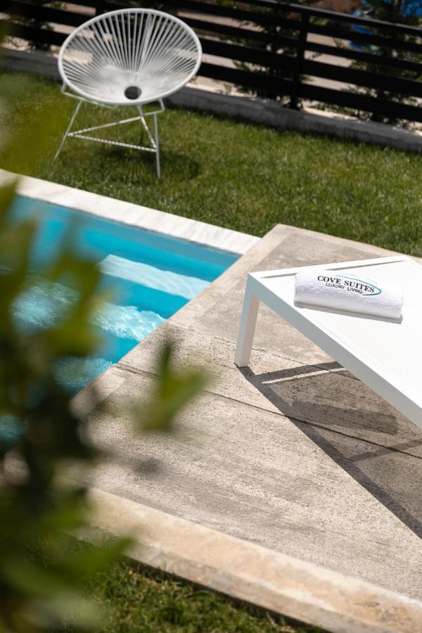 Cove Suites Nea Iraklitsa Esterno foto
