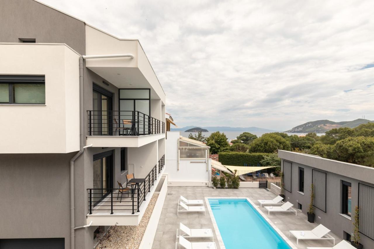 Cove Suites Nea Iraklitsa Esterno foto
